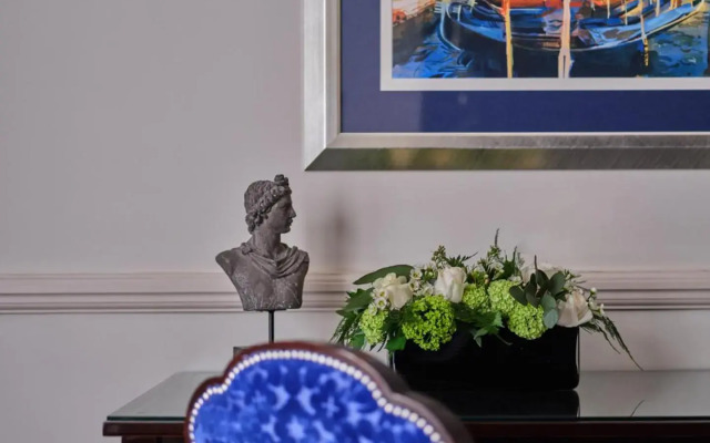 The Apartments by The Sloane Club