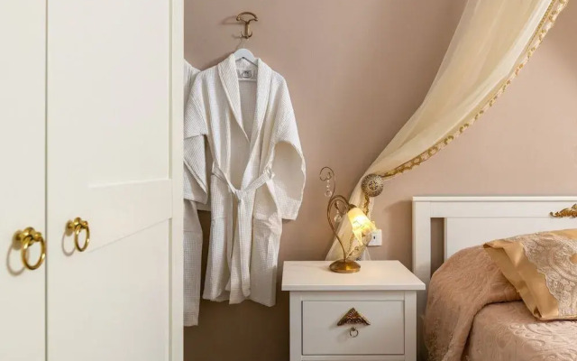 Marikas Deluxe Rooms