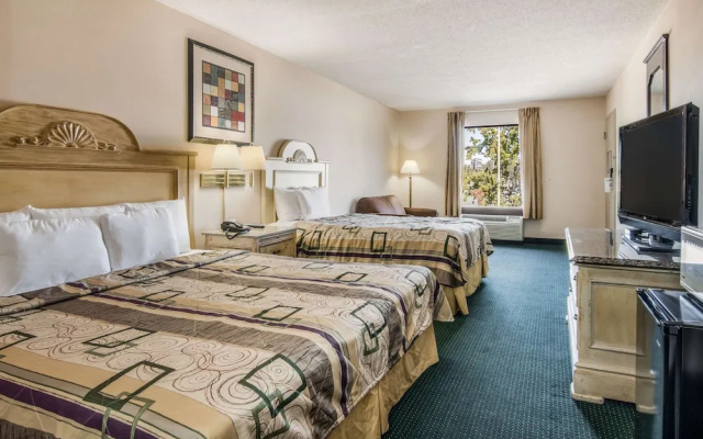 Rodeway Inn East Dublin