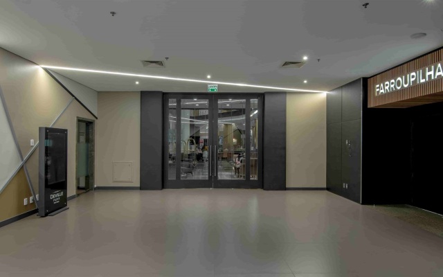 Hotel Deville Prime Porto Alegre