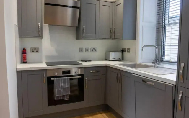 9 Argyle Square - Stylish 2 Bedroom Apartment