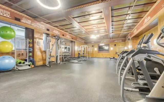 CozySuites The Block Skybridge Access