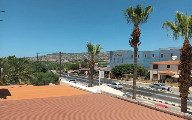 Petsas Apartments & Tavern