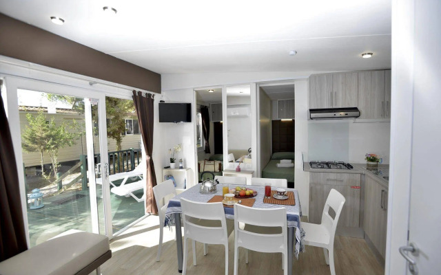 Torre Del Porticciolo Camping - Village - Gampling