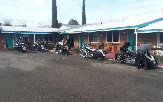 Trail Rider's Inn