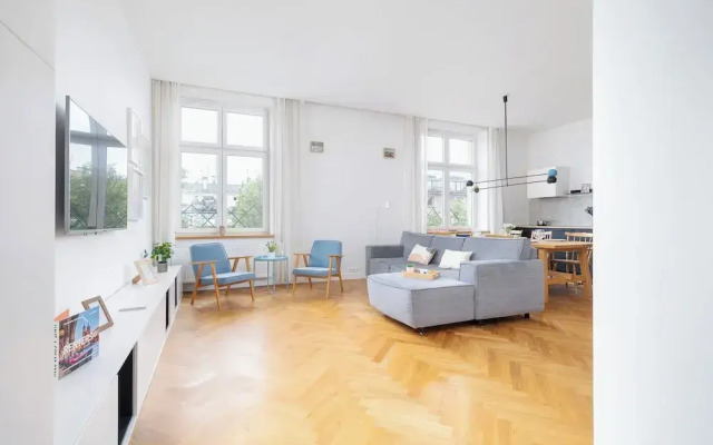 Family Apartment in Center by Renters