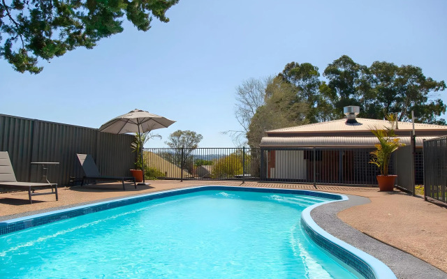 Bega Downs Motor Inn
