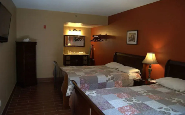 Put in Bay Victory Station Hotel