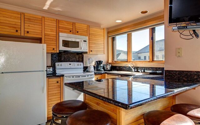 Kennedy Suite Studio