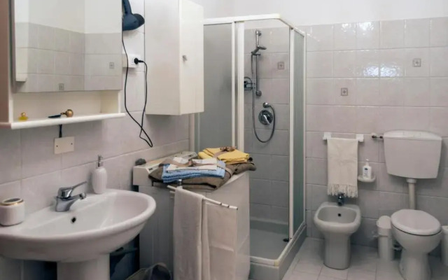 Casa Del Sole Appartamento N° 2 White And Gold Room