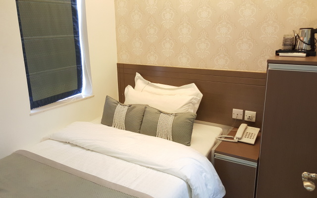 Seasons Hotel - Causeway Bay – Guest Rooms – Hong Kong