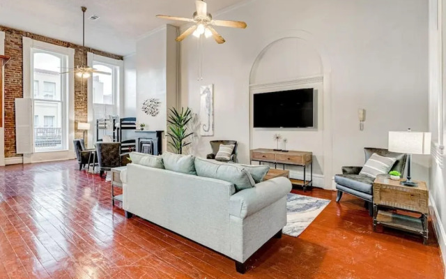 Galveston Historic Strand Loft 201