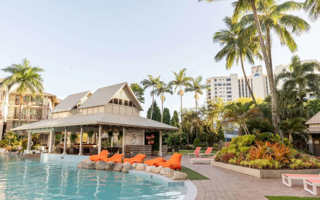 Novotel Cairns Oasis Resort