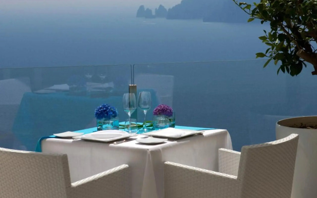 Relais Blu