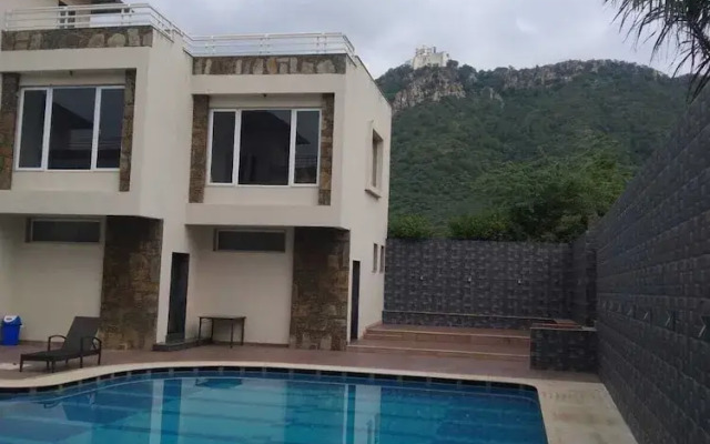 Hotel Devi Palace