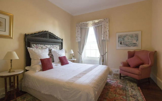 Faversham House