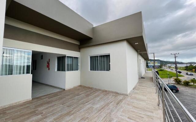 Residencial Caminho das Ondas AP4