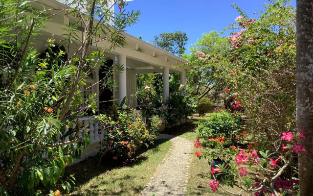Almafada Villa