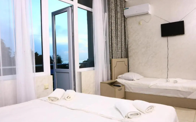 Rainbow Rooms Apart Hotel