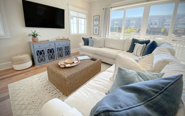 Beach Happy by Sea Scape Properties