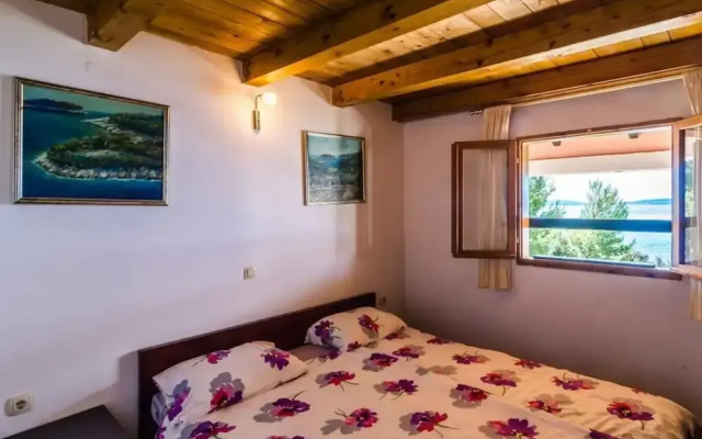 Villa Sea Edge - Three Bedroom Villa With Sea View