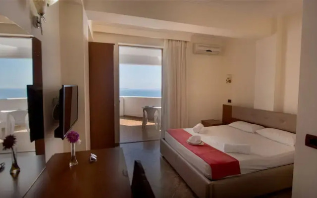 Paradise Lukova Hotel