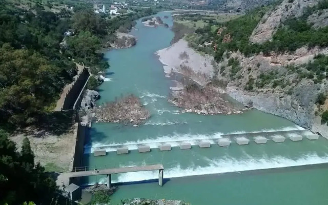 Oued laou Appart Avec Picsine