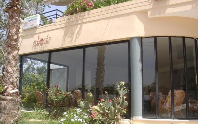 Akasti Hotel