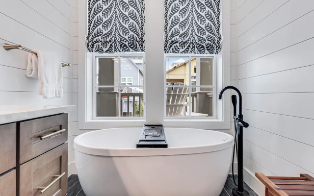 Sandy Cheeks 409 COA