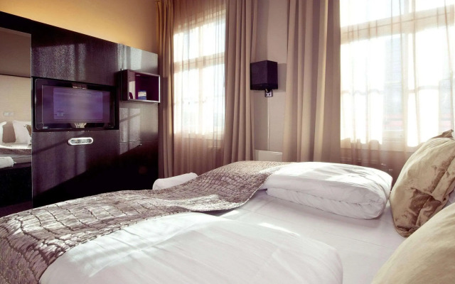 Home Hotel Folketeateret