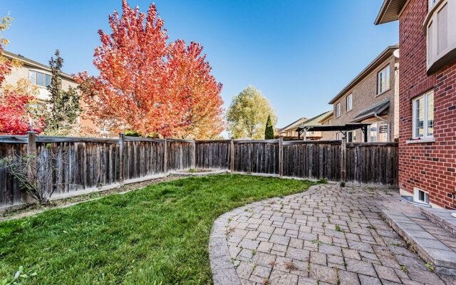 Lady Valentina Boutique Home