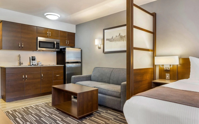 Microtel Inn & Suites by Wyndham Mont Tremblant