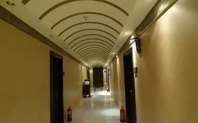 Comfort Inn Al Taawon
