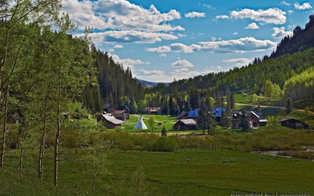Dunton Hot Springs