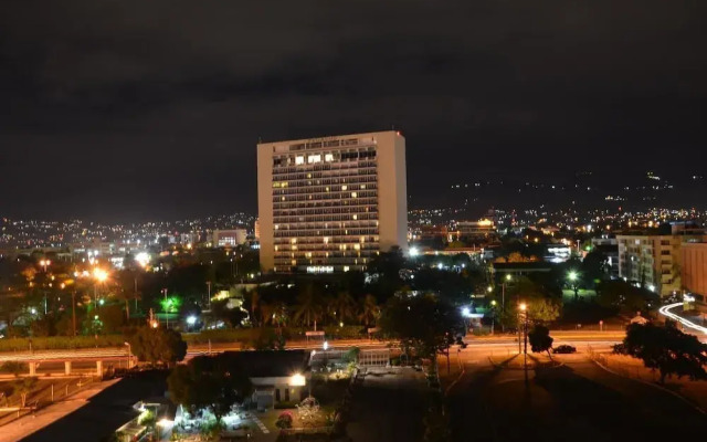 Royal Suites New Kingston