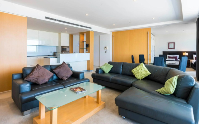 Aria Apartments