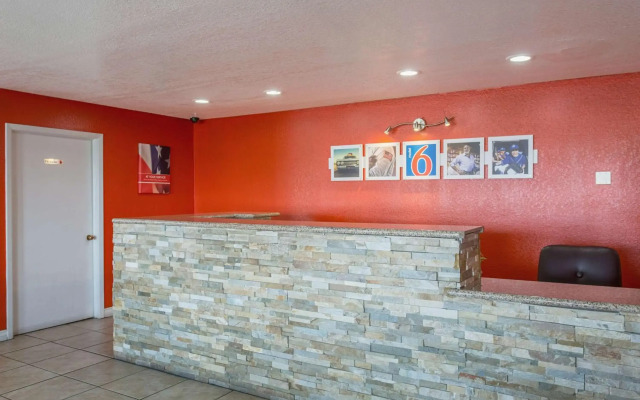 Motel 6 Lordsburg, NM