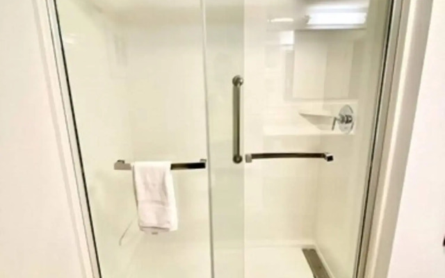 Hampton Inn McHenry