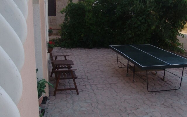 Spacious Apartment in Vodice With Garden