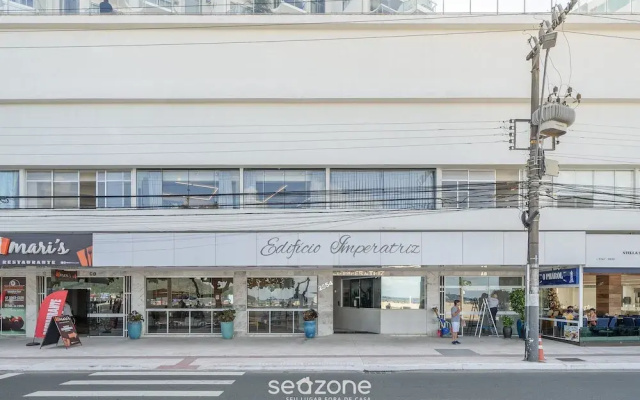 Well-located ap in Beachfront Condominium Iptr0171
