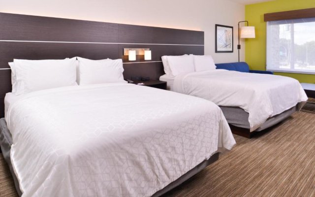 Holiday Inn Express & Suites Mall of America - MSP Airport, an IHG Hotel