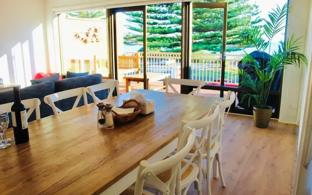 Vista Victor Harbor Beachfront Apartment no 4