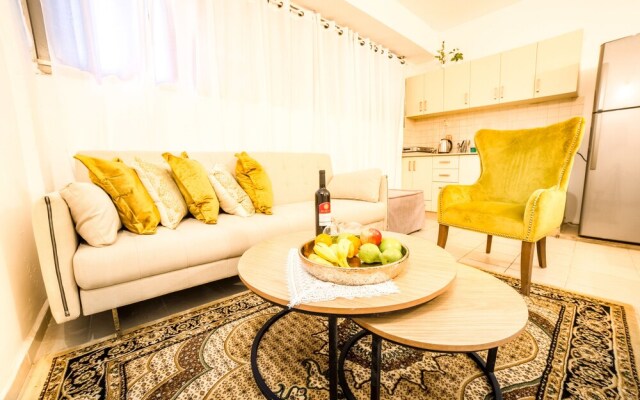 Premium suites on Beach Ben Yehuda 43