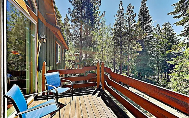 Beautiful Newer - 4 Br Home