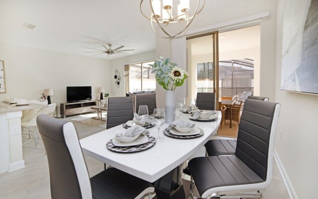 4 Bedroom Storey Lake Vacation Home