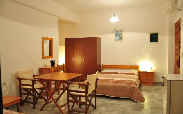 Michalis Apartments near the beaches with sea view