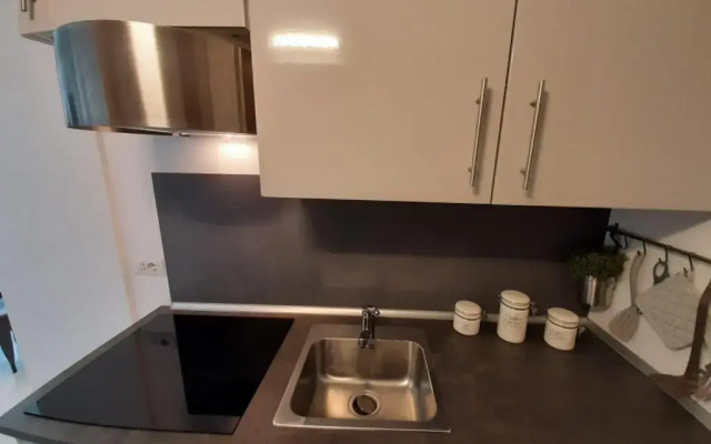 Appartamento GIOIOSA 2 con giardino e vista Lago Maggiore