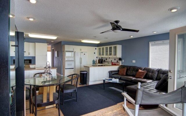 Pelican's Perch Duplex - 3 Br Home