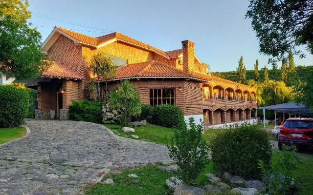 La Barraca Hotel & Resort