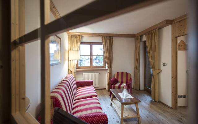 Post Alpina - Family Mountain Chalets